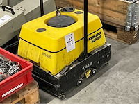 2001 kärcher br400 schrob- zuigmachine - afbeelding 1 van  5