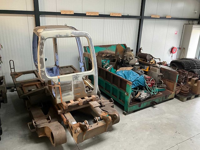 2001 komatsu cd 60-r roterende rupsdumper - afbeelding 1 van  31