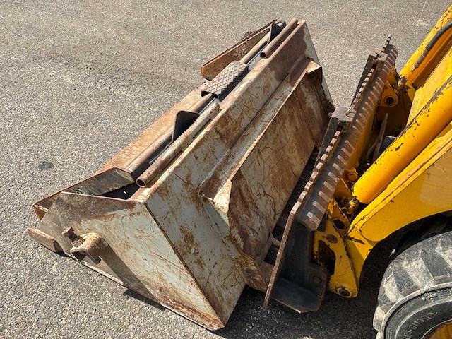 2001 komatsu sk07j shovel - afbeelding 7 van  23