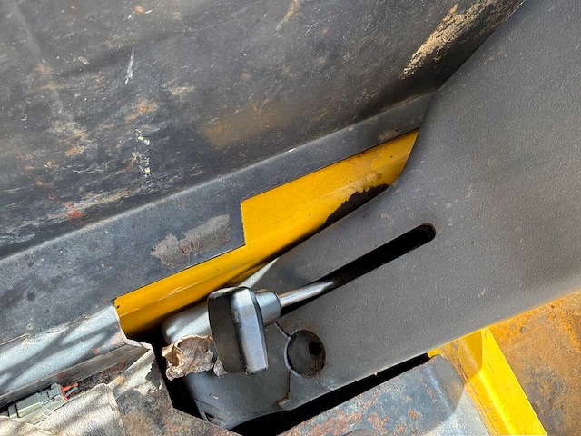 2001 komatsu sk07j shovel - afbeelding 3 van  23