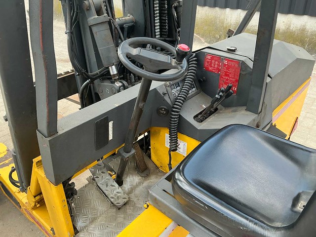 2001 kooi aap z2-3v-2535 meeneemheftruck - afbeelding 2 van  27