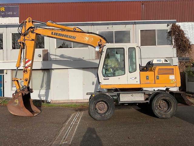 2001 liebherr a 900 b litronic banden graafmachine - afbeelding 12 van  50