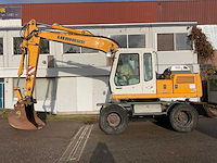 2001 liebherr a 900 b litronic banden graafmachine - afbeelding 12 van  50