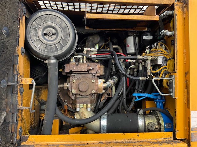 2001 liebherr a 900 b litronic banden graafmachine - afbeelding 37 van  50