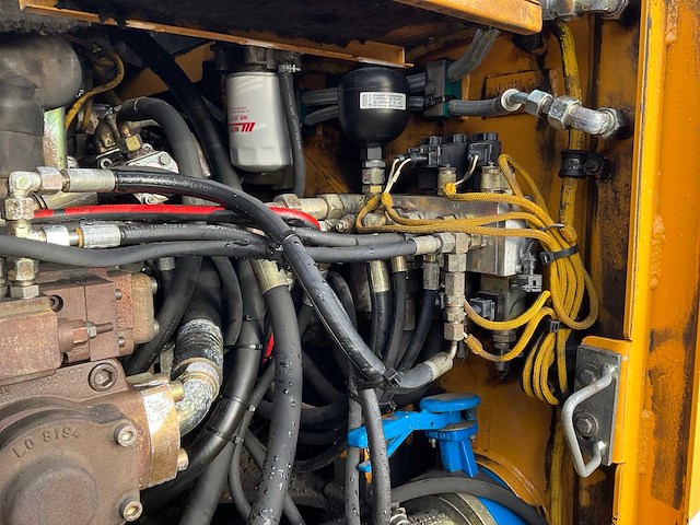 2001 liebherr a 900 b litronic banden graafmachine - afbeelding 39 van  50