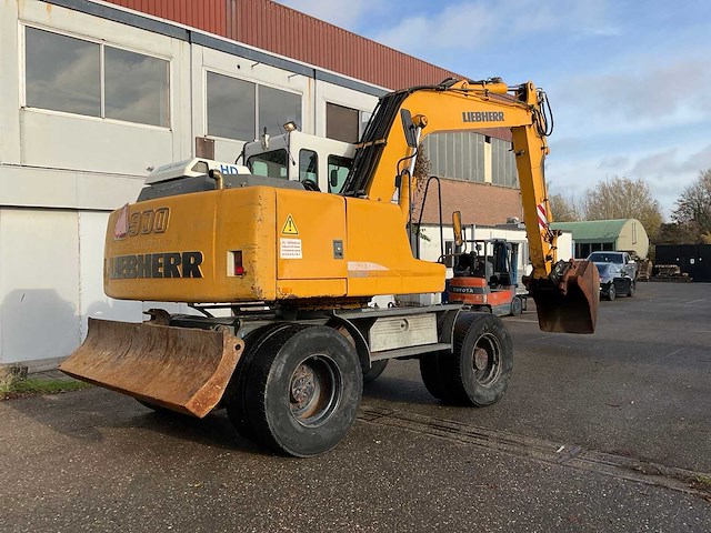 2001 liebherr a 900 b litronic banden graafmachine - afbeelding 34 van  50