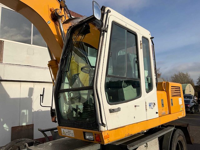 2001 liebherr a 900 b litronic banden graafmachine - afbeelding 49 van  50
