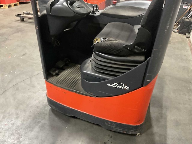 2001 linde r14 reach truck - afbeelding 3 van  8