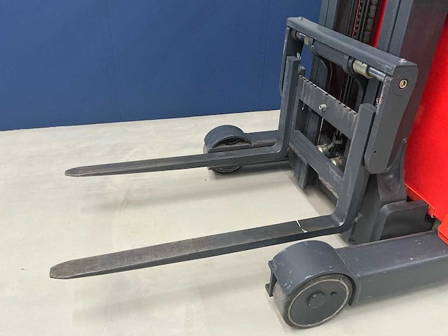 2001 linde r14 reach truck - afbeelding 5 van  18