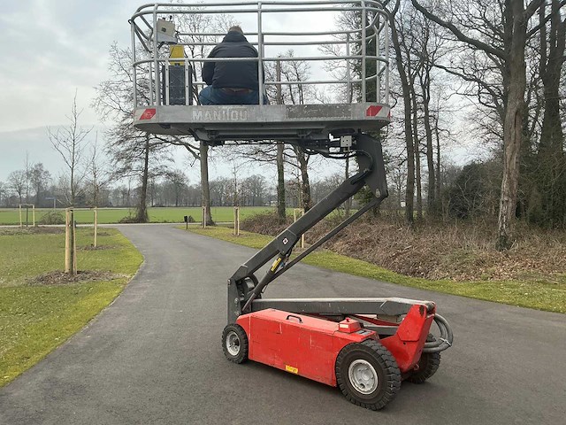2001 manitou d 80 er schaar hoogwerker - afbeelding 6 van  15