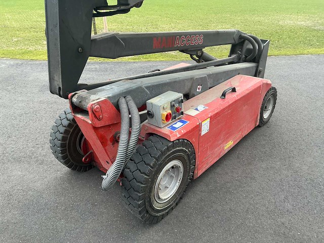 2001 manitou d 80 er schaar hoogwerker - afbeelding 12 van  32