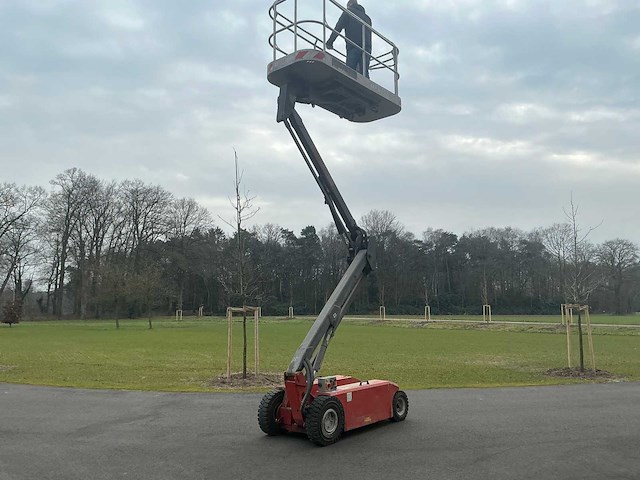 2001 manitou d 80 er schaar hoogwerker - afbeelding 22 van  32
