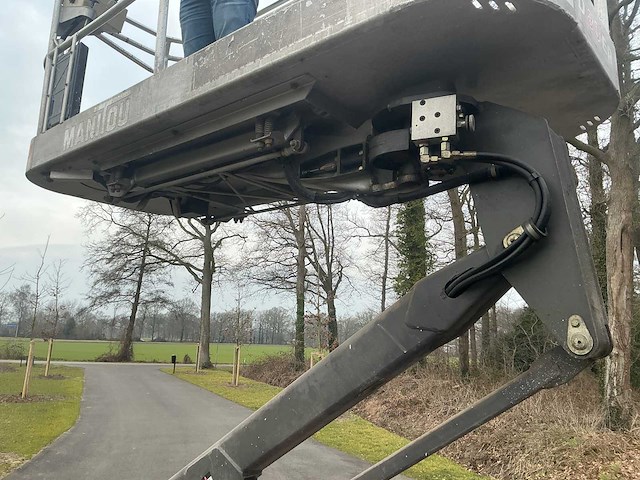 2001 manitou d 80 er schaar hoogwerker - afbeelding 4 van  16