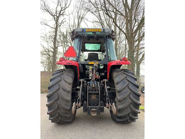 2001 massey ferguson 5435 vierwielaangedreven landbouwtractor - afbeelding 3 van  10