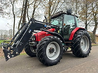 2001 massey ferguson 6255 vierwielaangedreven landbouwtractor - afbeelding 1 van  11