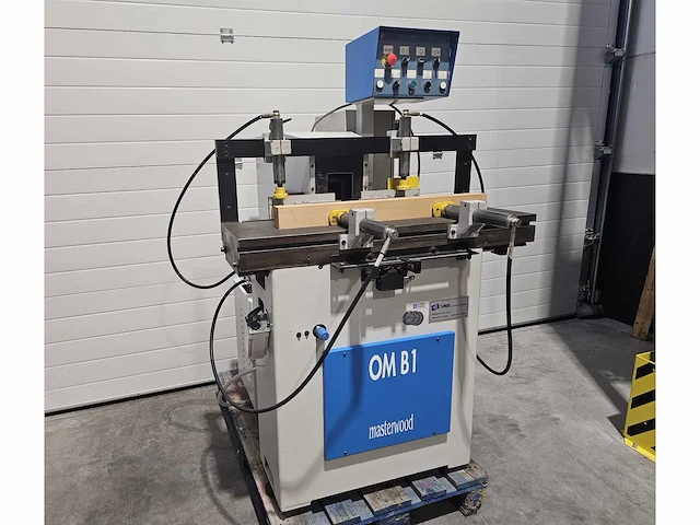 2001 masterwood omb1 ponsmachine - afbeelding 3 van  6