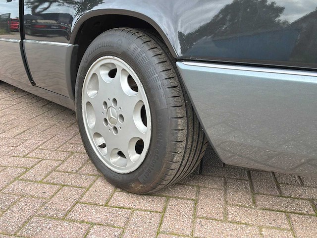 2001 mercedes 300ce- 24 w124 personenauto - afbeelding 31 van  44