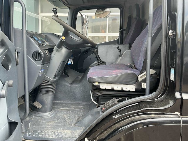 2001 mercedes-benz 1023l takelwagen met palfinger kraan - afbeelding 21 van  33