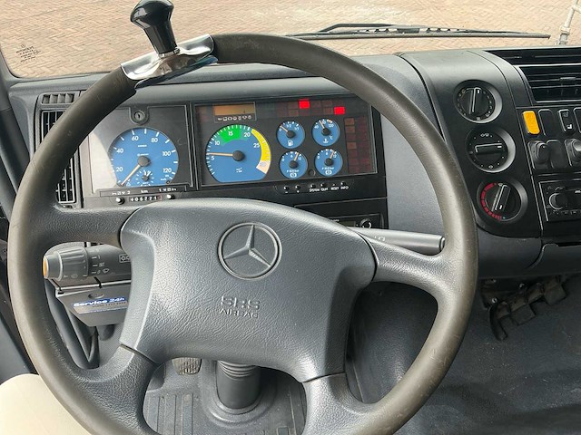 2001 mercedes-benz 1023l takelwagen met palfinger kraan - afbeelding 22 van  33