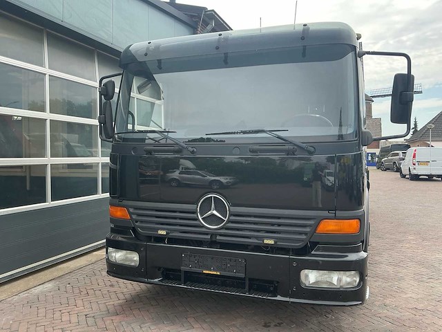 2001 mercedes-benz 1023l takelwagen met palfinger kraan - afbeelding 23 van  33