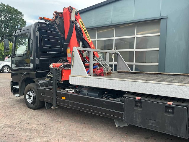 2001 mercedes-benz 1023l takelwagen met palfinger kraan - afbeelding 29 van  33