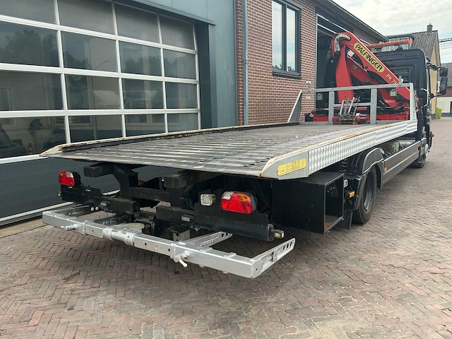 2001 mercedes-benz 1023l takelwagen met palfinger kraan - afbeelding 31 van  33