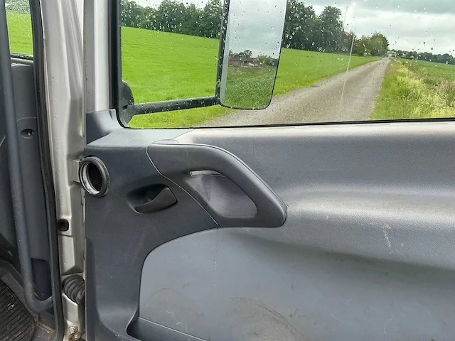 2001 mercedes-benz 970.21 atego 815 oprij vrachtwagen - afbeelding 18 van  26