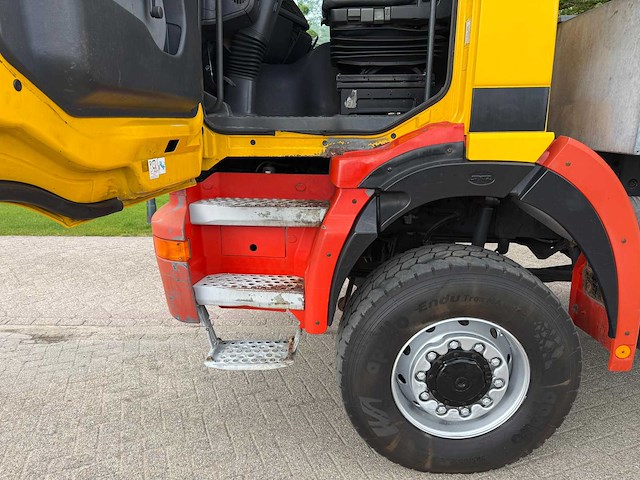 2001 mercedes-benz actros 6x6 vrachtwagen - afbeelding 2 van  48