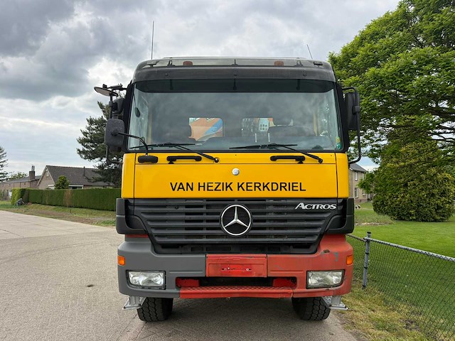 2001 mercedes-benz actros 6x6 vrachtwagen - afbeelding 23 van  48