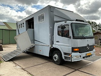 2001 mercedes-benz atego 1223 paardenvrachtwagen – 231 pk – marge - afbeelding 1 van  52