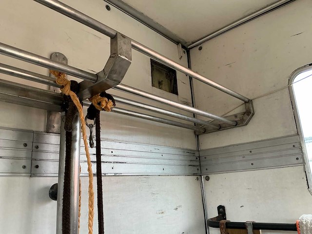 2001 mercedes-benz atego 1223 paardenvrachtwagen – 231 pk – marge - afbeelding 16 van  52