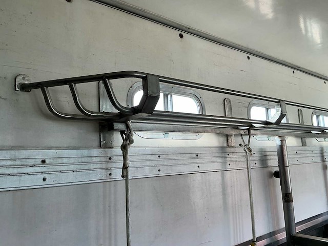 2001 mercedes-benz atego 1223 paardenvrachtwagen – 231 pk – marge - afbeelding 24 van  52
