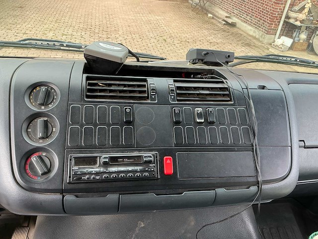 2001 mercedes-benz atego 1223 paardenvrachtwagen – 231 pk – marge - afbeelding 39 van  52