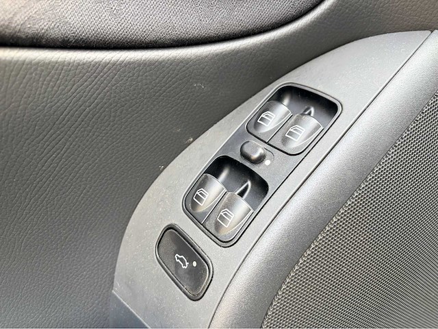 2001 mercedes-benz c-klasse 180 elegance personenauto - afbeelding 3 van  12
