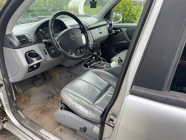 2001 mercedes-benz m-klasse ml 270 cdi bedrijfswagen - afbeelding 2 van  14