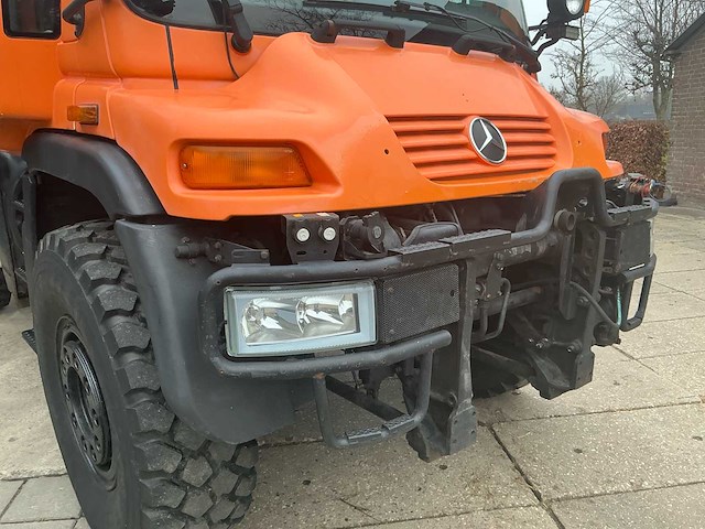 2001 mercedes-benz unimog u400 landbouw voertuig - afbeelding 37 van  37