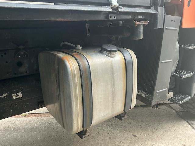 2001 mercedes-benz unimog u400 landbouw voertuig - afbeelding 2 van  37