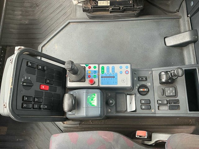 2001 mercedes-benz unimog u400 vrachtwagen - afbeelding 21 van  38