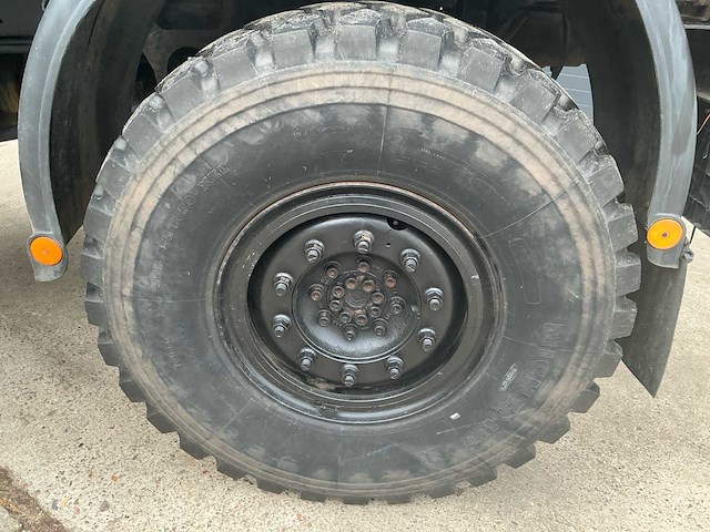 2001 mercedes-benz unimog u400 vrachtwagen - afbeelding 37 van  38