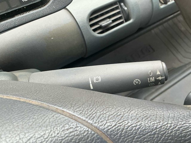 2001 mercedes-benz unimog u400 vrachtwagen - afbeelding 35 van  38