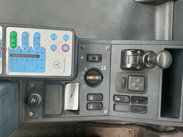 2001 mercedes-benz unimog u400 vrachtwagen - afbeelding 38 van  38