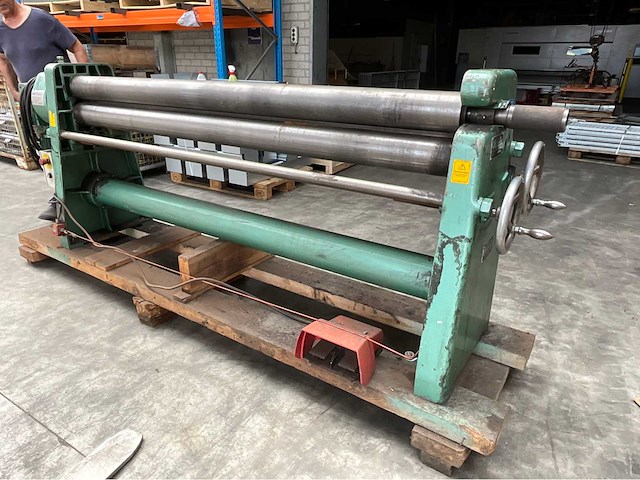 2001 nessebro rma 20/30 drie rollenwals - afbeelding 1 van  10