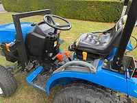 2001 new holland tc21d compacttractor – 21 pk – 2.127 uur – extra bandenset - afbeelding 2 van  18