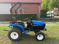 2001 new holland tc21d compacttractor – 21 pk – 2.127 uur – extra bandenset - afbeelding 16 van  18