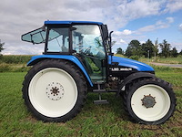 2001 new holland tl90 vierwielaangedreven landbouwtractor - afbeelding 5 van  9