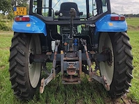 2001 new holland tl90 vierwielaangedreven landbouwtractor - afbeelding 4 van  9