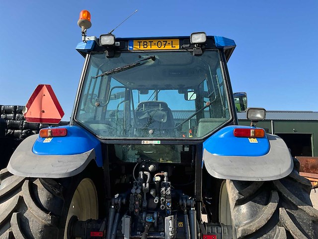 2001 new holland ts100 vierwielaangedreven landbouwtractor - afbeelding 7 van  10