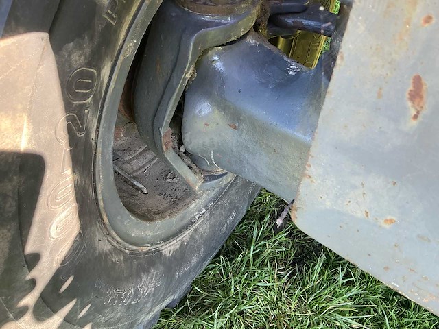 2001 o&k mh4.5 banden graafmachine - afbeelding 14 van  40