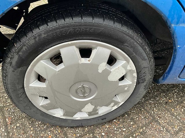 2001 opel agila 1.2 16v comfort personenauto - afbeelding 2 van  24