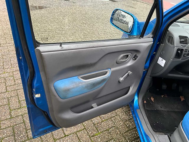 2001 opel agila 1.2 16v comfort personenauto - afbeelding 5 van  24